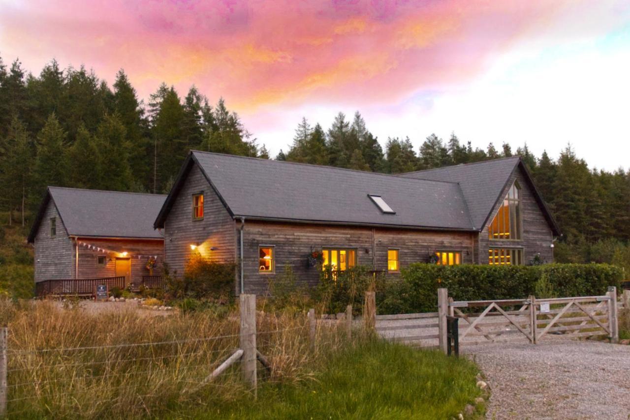 Faebuie Cottages Dalchreichart Exterior photo